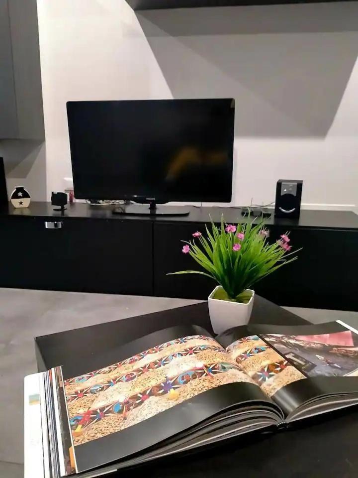 Casa Mandorlo A Mondello Apartman Kültér fotó