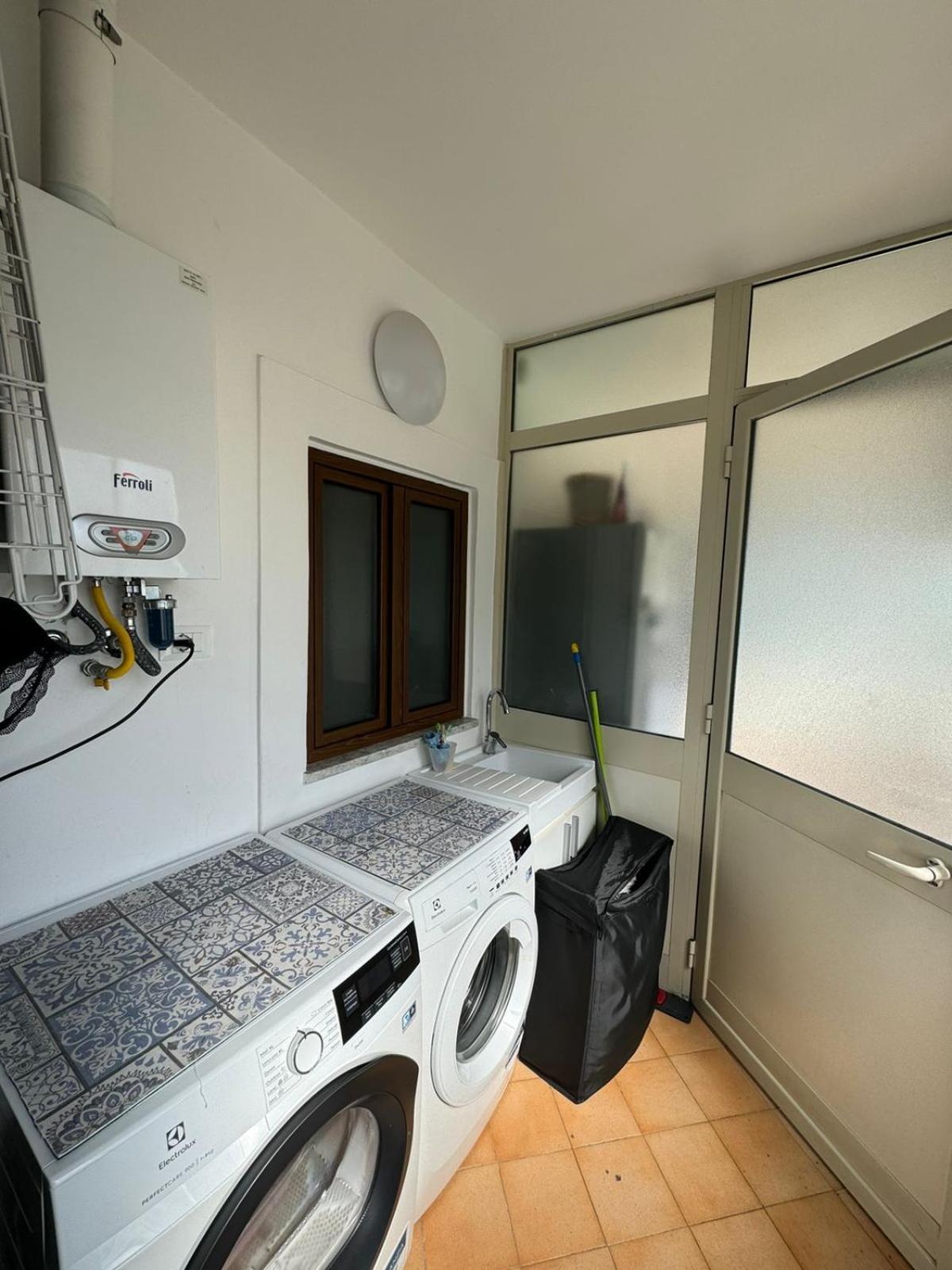 Casa Mandorlo A Mondello Apartman Kültér fotó